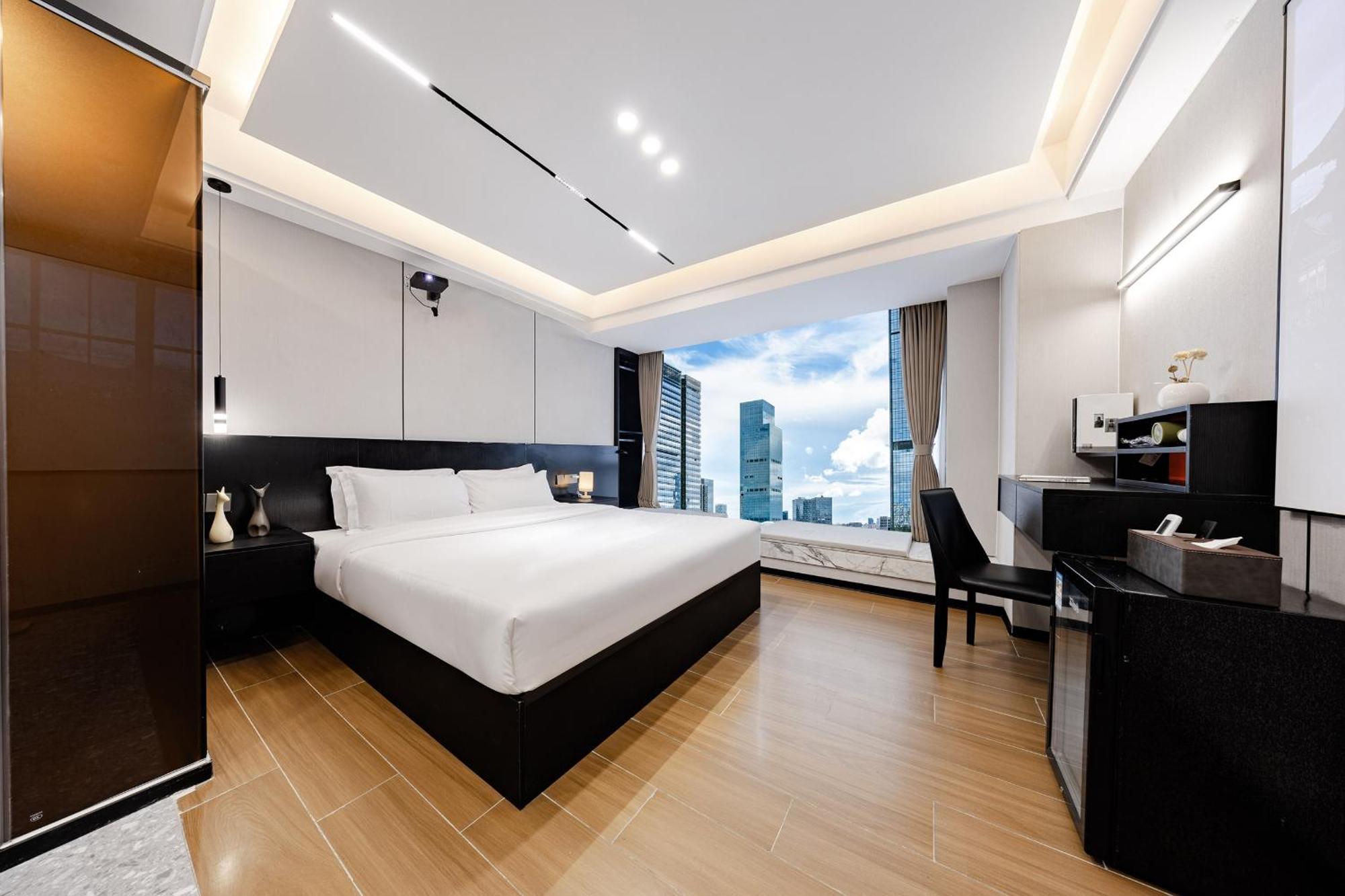 Yu Manju High-Floor Huge-Screen Audiovisual Hotel-Guangzhou Tower Zhujiang New Town Sports West Road Branch Exterior photo